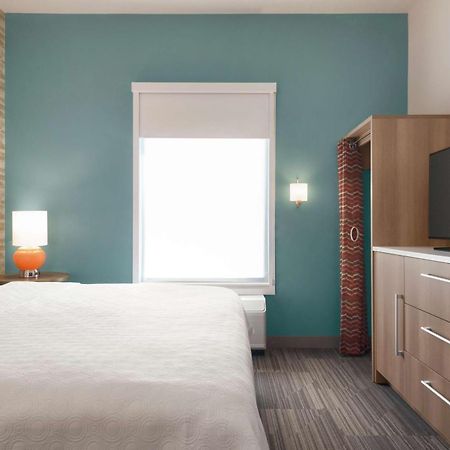 Home2 Suites By Hilton Bismarck Exterior photo