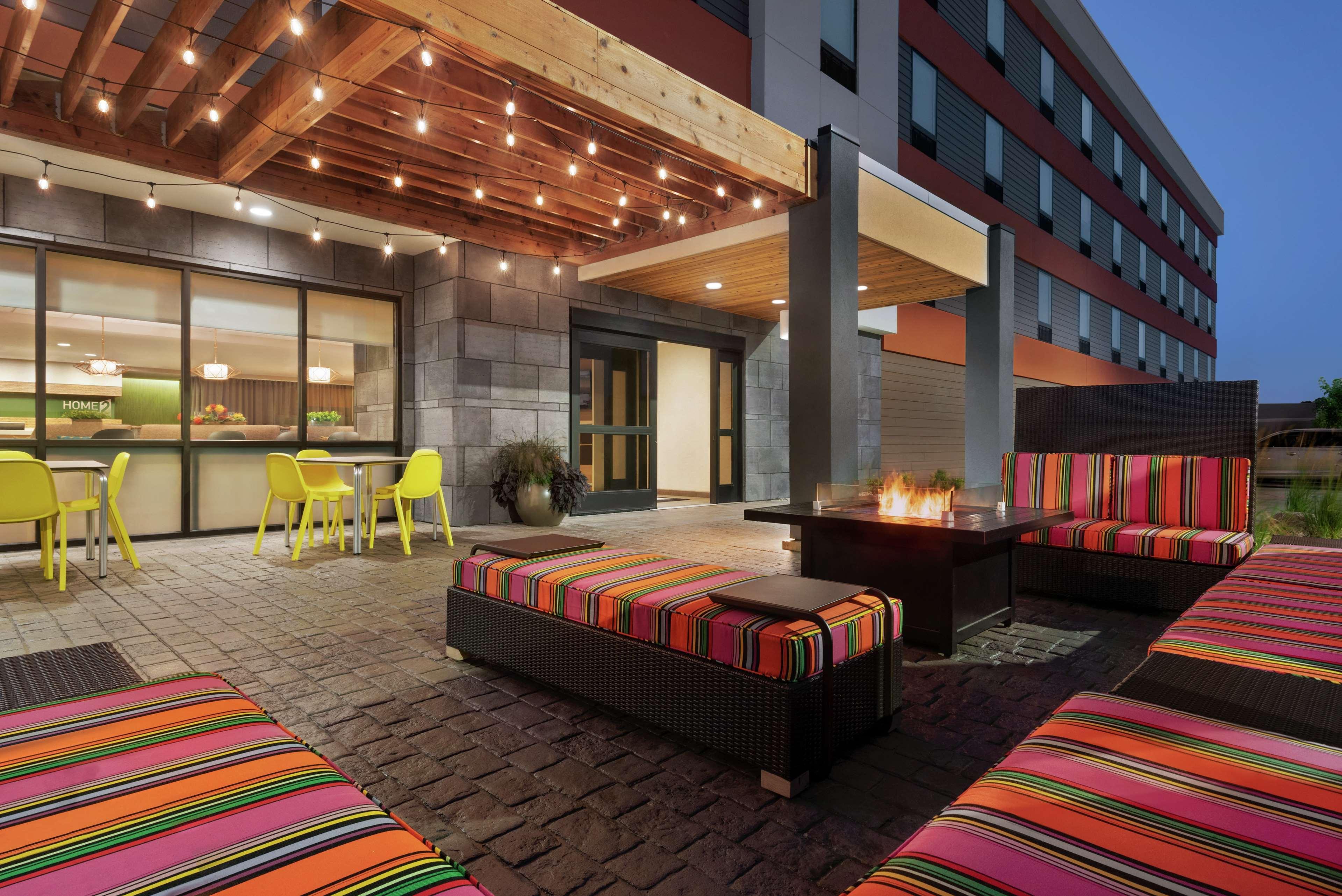 Home2 Suites By Hilton Bismarck Exterior photo