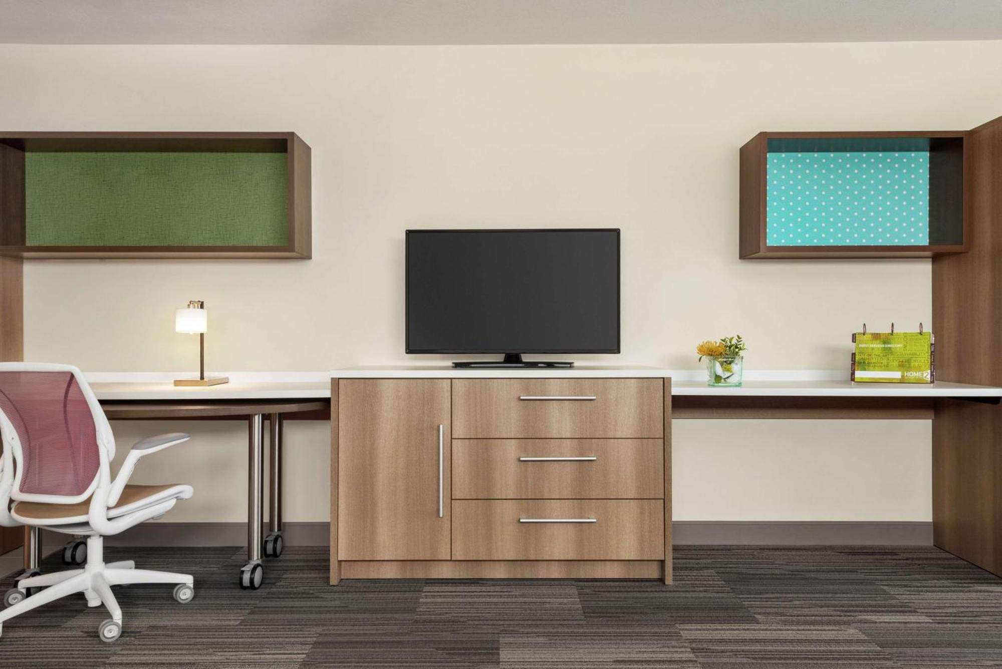 Home2 Suites By Hilton Bismarck Exterior photo