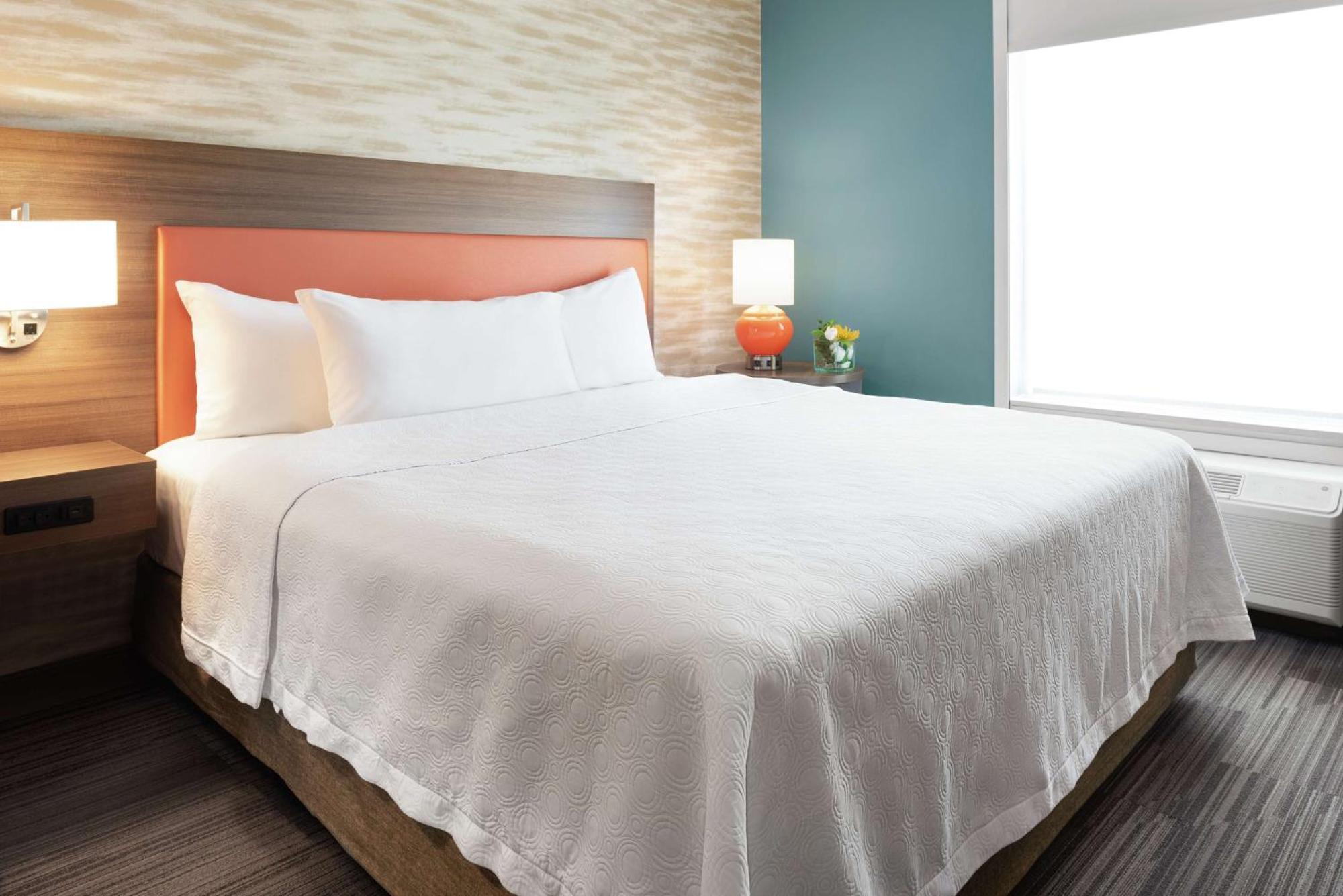 Home2 Suites By Hilton Bismarck Exterior photo