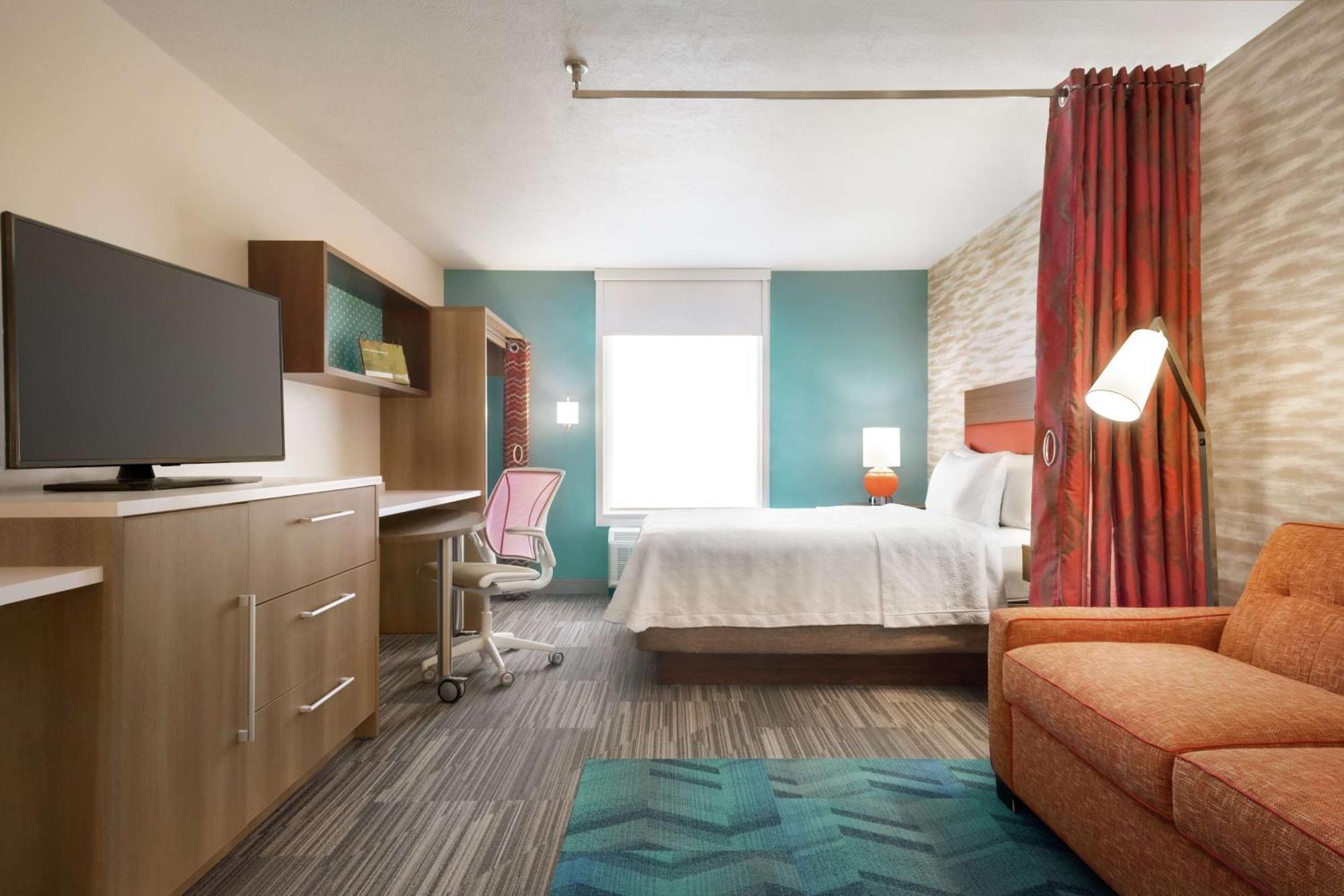 Home2 Suites By Hilton Bismarck Exterior photo
